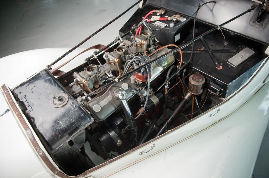  BMW 328 Roadster 1939 года  (фото 12 из 18)